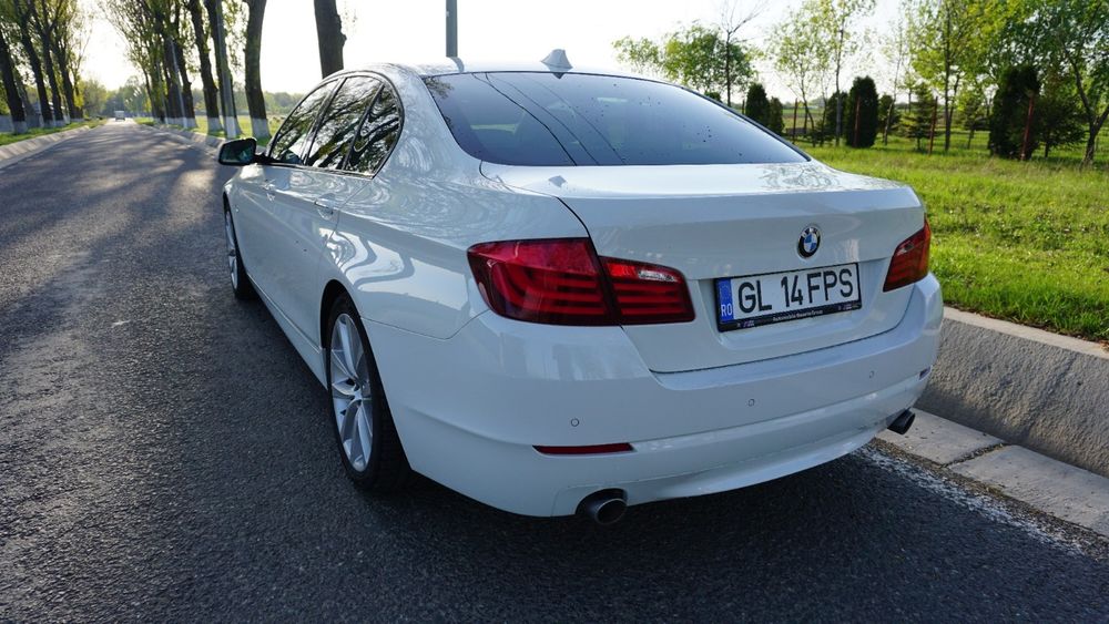 BMW 5 Series 2011 — imagine 4