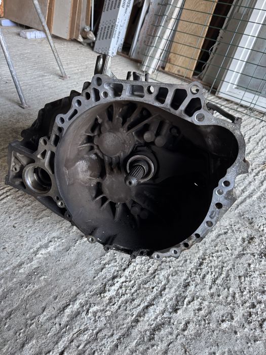 Скоростна кутия Avensis 2.2 D4D 150