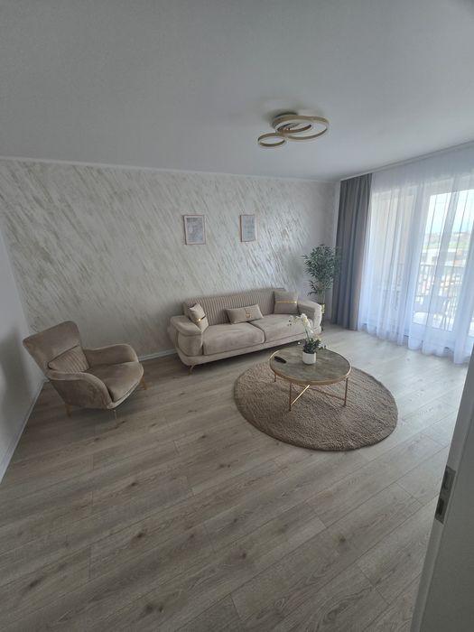 De inchiriat apartament 2 camere Qualis