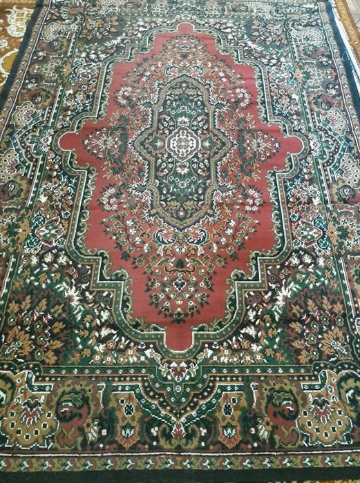 Продаются ковры разные