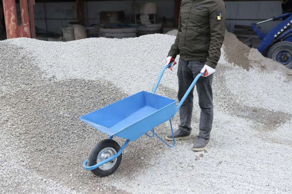 Строительная самодельная тачка