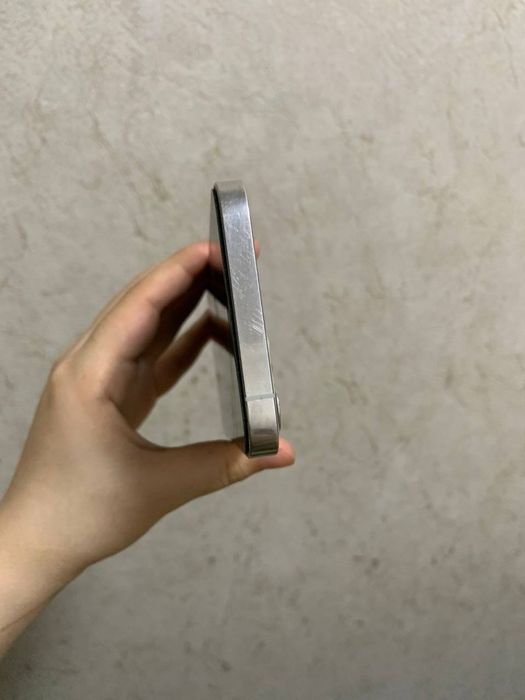 Iphone 12 pro sotiladi