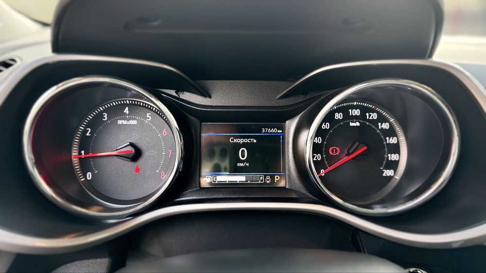 Tracker 2 2023 г. Отличное состояние.