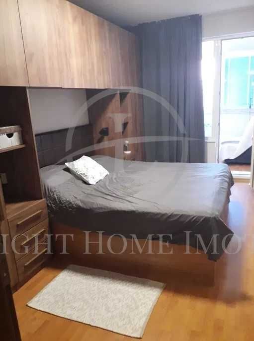 Продава се Тристаен апартамент в Пловдив, Кючук Париж - 113 кв.м за 2027 €/кв.м - Снимка #3