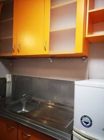 Дава се под наем Двустаен апартамент в Бургас, Меден рудник - зона А - 80 кв.м за 200 € - Снимка #2