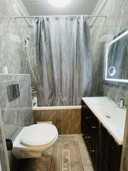 Квартира посуточно в районе КАРАВАН  САРАЙ