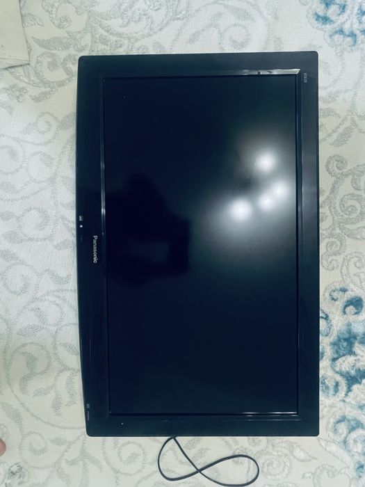 Срочно  продаётся телевизор  Panasonic TX-LR32C20