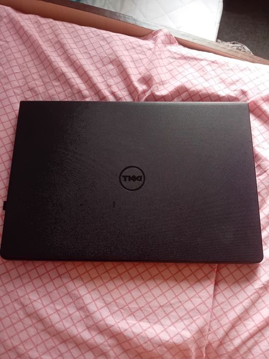 Laptop DELL 15 INK