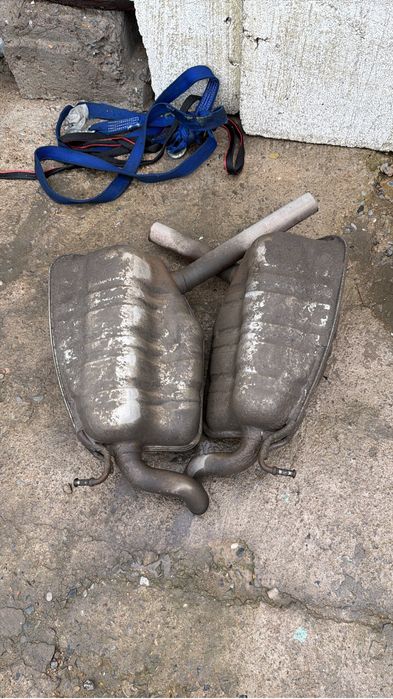 Бампер от мерседес w211 E350