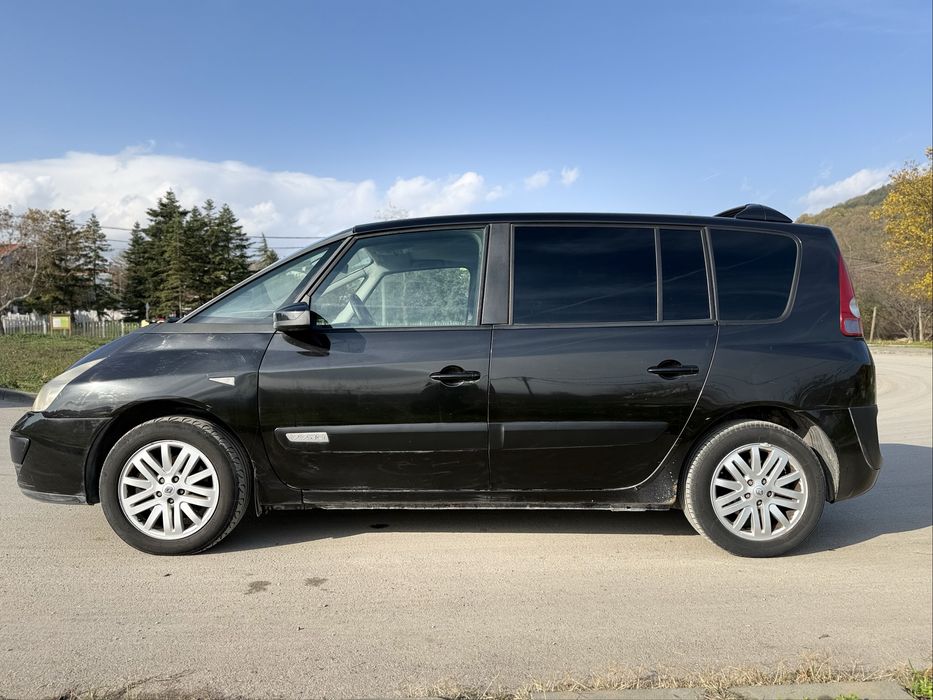 Renault Espace 2.2 Dci Автоматик 7 места Зимни гуми Теглич Климатроник