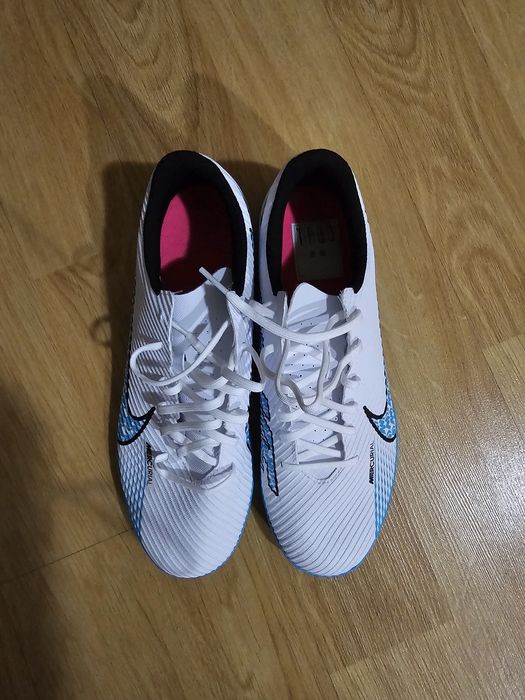 Nike mercurial 42.5 vapor 15 club IC