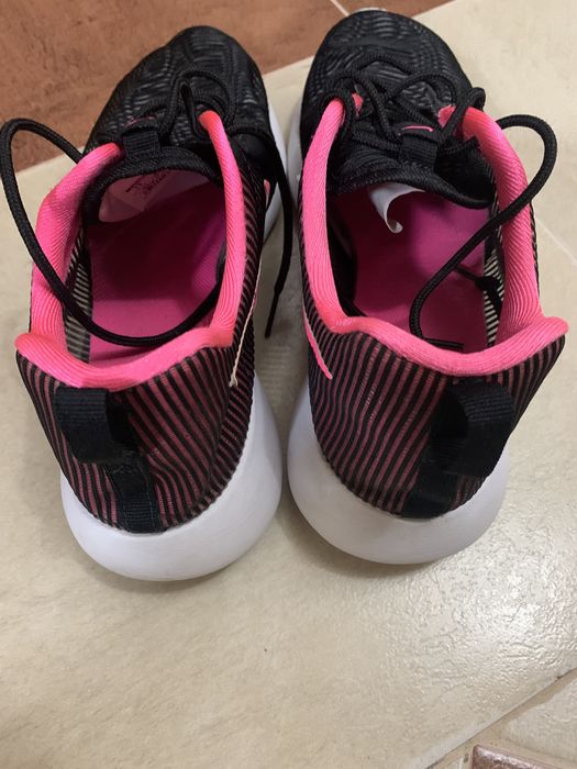 Дамски маратонки”Nike”