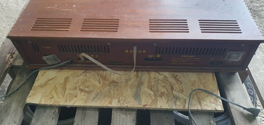 Radio romanesc BUCUR 9