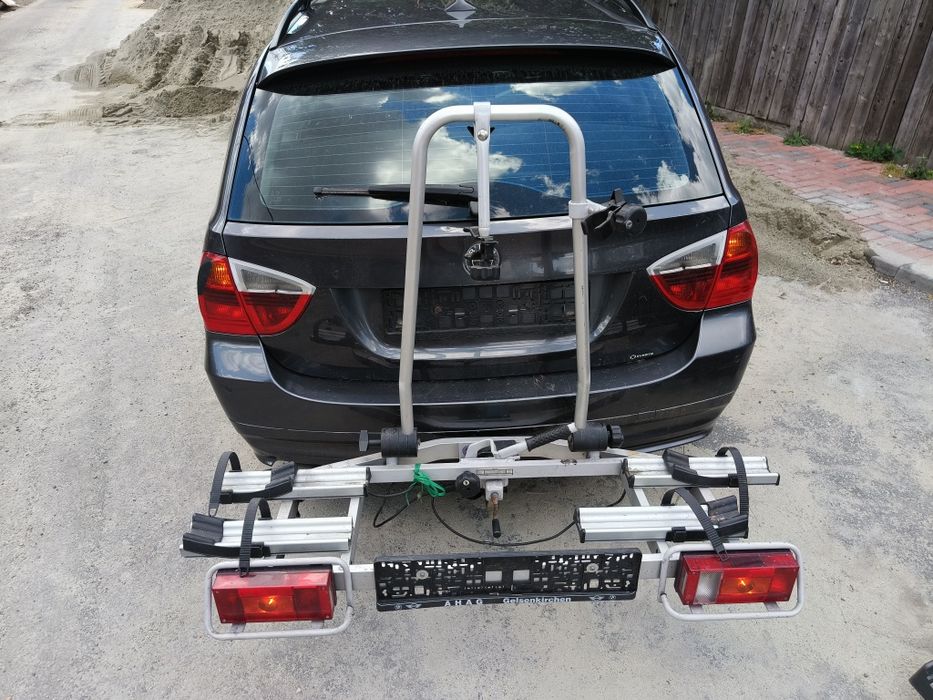Suport biciclete auto cu prindere pe carlig