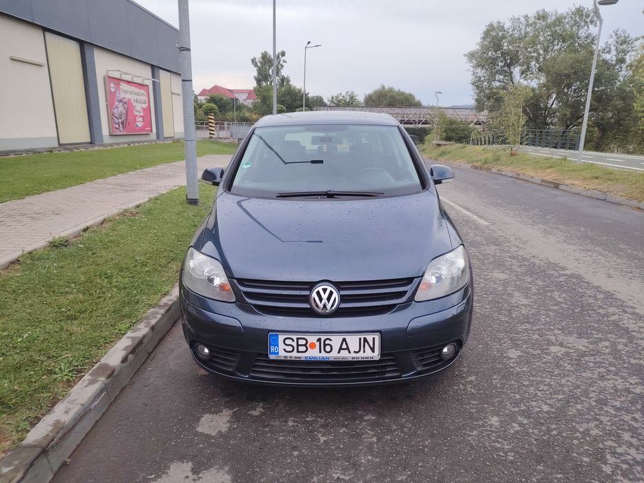 VOLKSWAGEN Golf Plus
