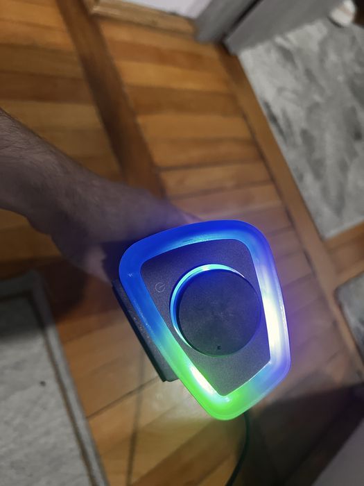 Boxa gaming, în stare nouă