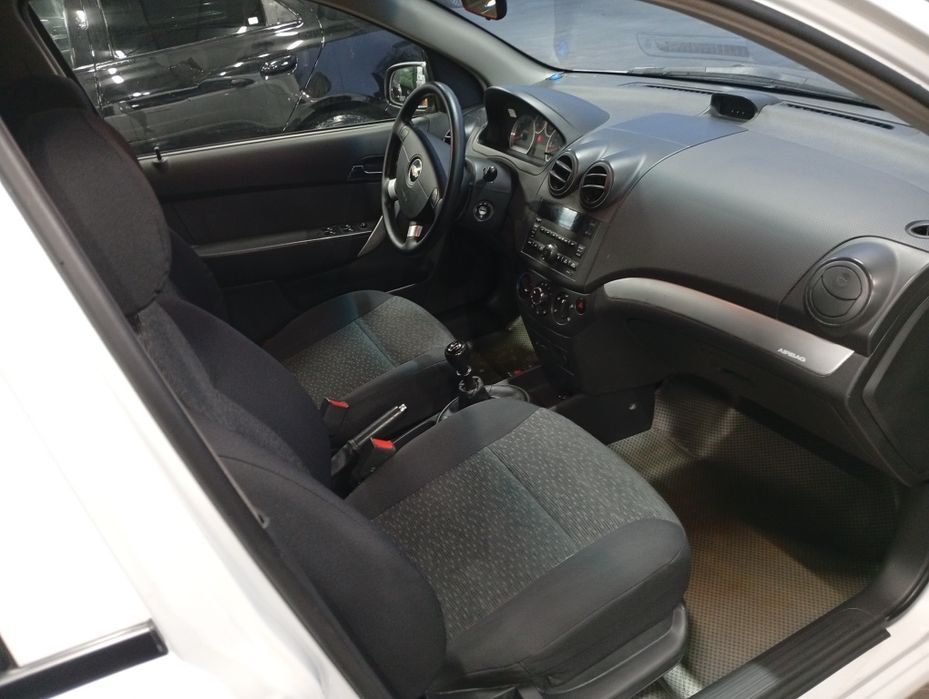 Nexia 3 2-pazitsiya mexanika sotiladi