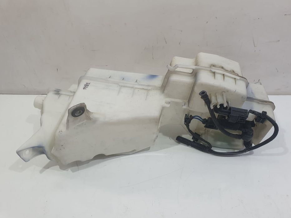 Vas lichid parbriz 30747576 Volvo V60 2 (2018 - 2020) D 4204 T14