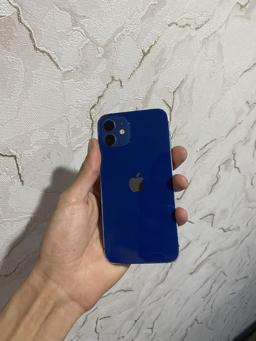 Продам Айфон 12 64гб
