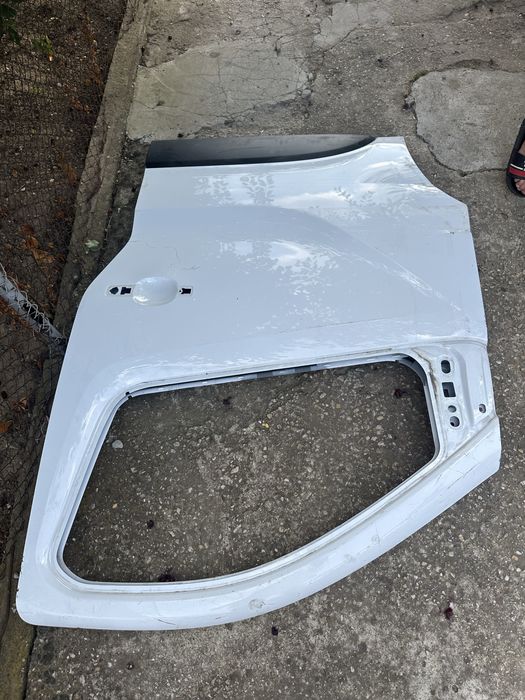 Ușă stânga față renault trafic 3.opel vivaro.