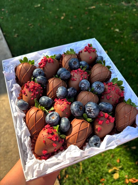Клубника в шоколаде Подарки Сладкий набор Qulupnay shokolad Podarki