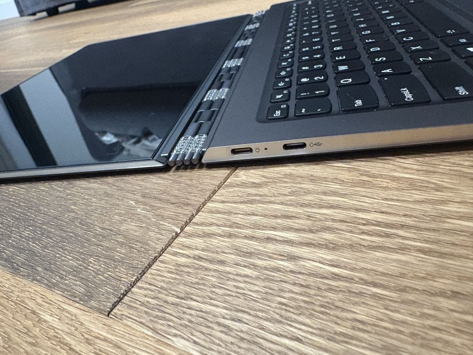 Лаптоп Lenovo Yoga 910 + Yoga mouse - премиум ултрабук, алуминиев