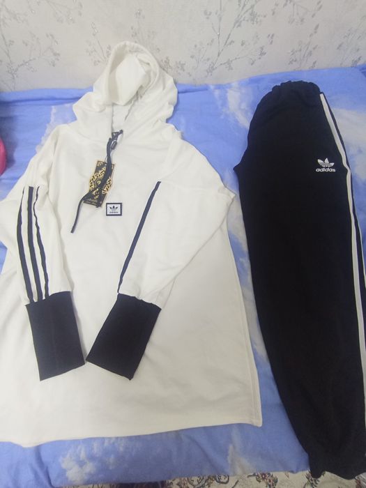 Sport kiyimlari yangi спортивная одежда новая ADIDAS