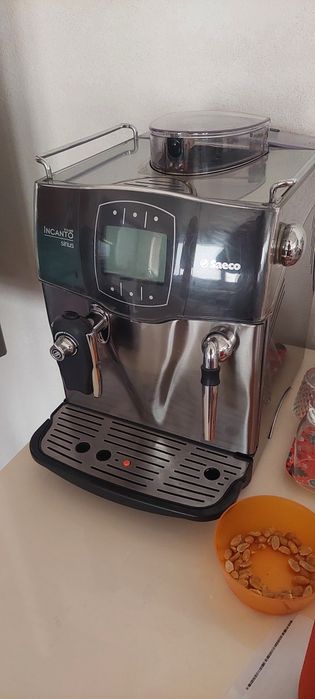 Vand aparat cafea Saeco