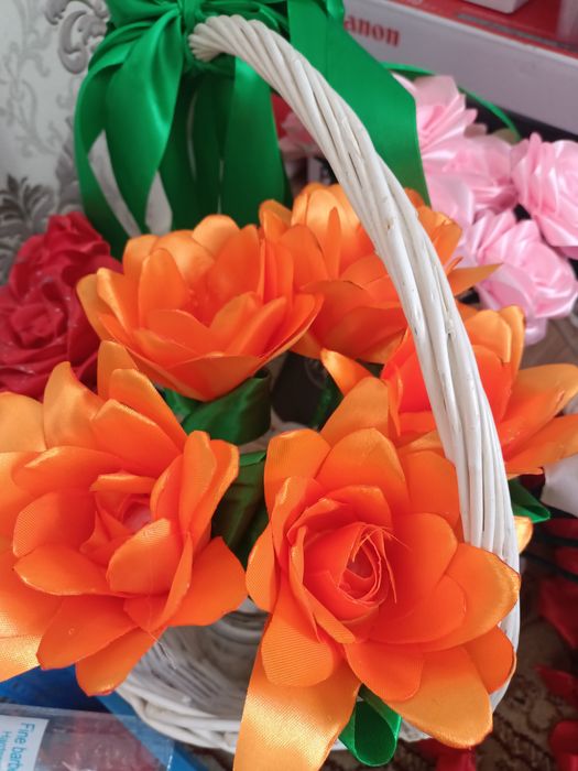 Цветы из атласной ленты