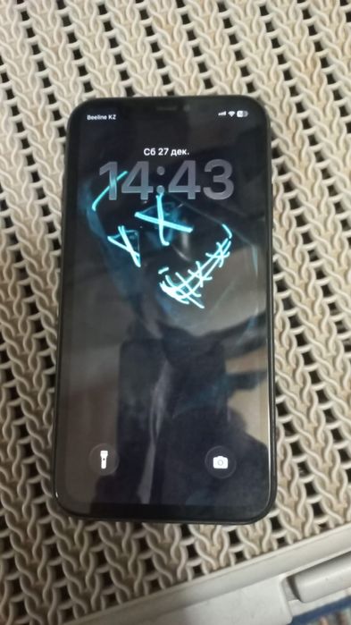 iphone 11.  64 гига