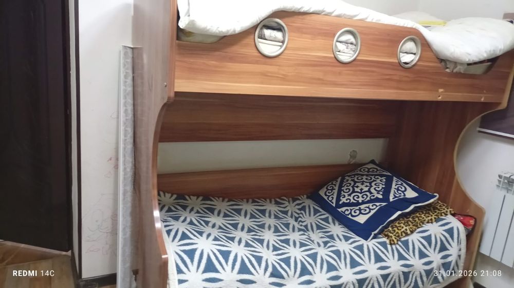 Детский шкаф,кровать