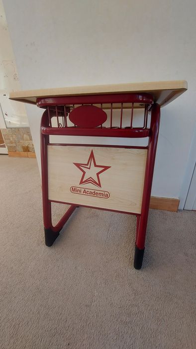 Mobilier scolar ERGONOMIC /profesional  clasele 1-8 set  20 buc.