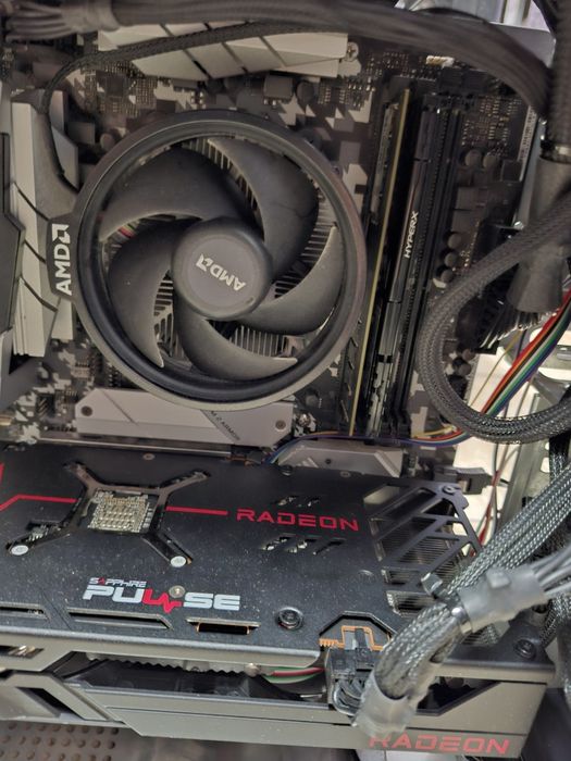 Компютър 6600XT SAPPHIRE  pulse