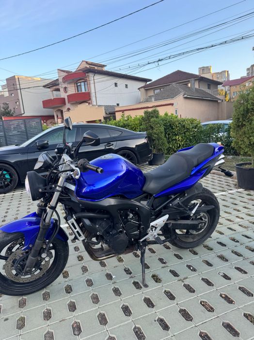 YAMAHA FZ6 S2 / 2008