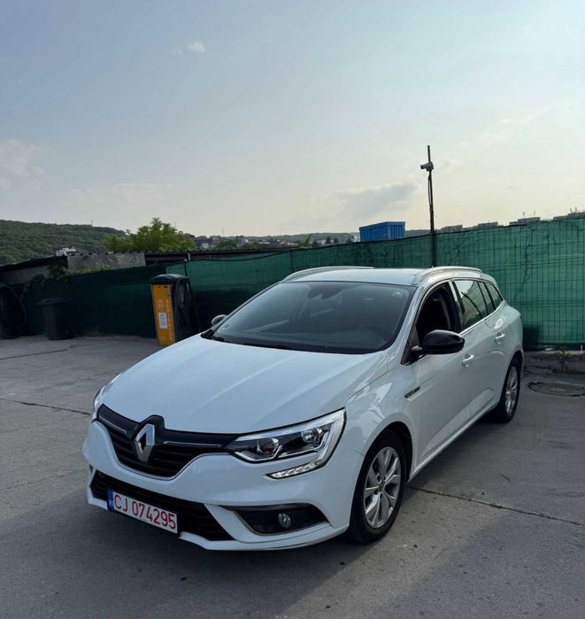 Închirieri AUTO CLUJ - Mașini Cluj-Napoca - Mercedes,BMW,Ford etc