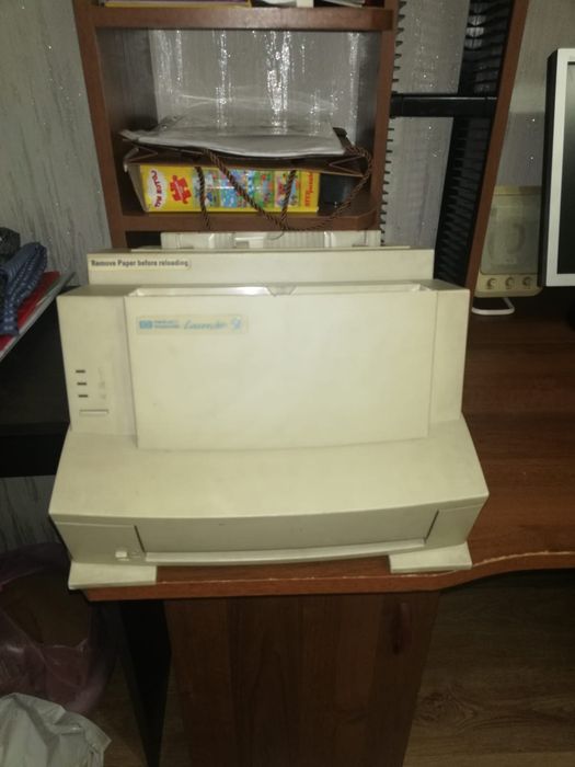 Компьютерный стол, стол для ученика