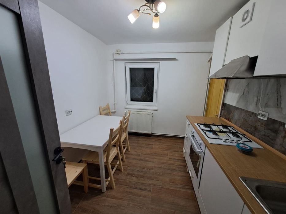Proprietar, apt 3 camere zona Odobescu