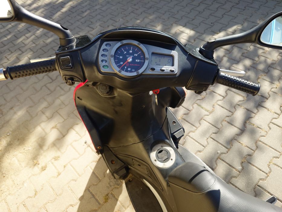 Scuter Gilera runner 50sp inmatriculat 2 Timpi