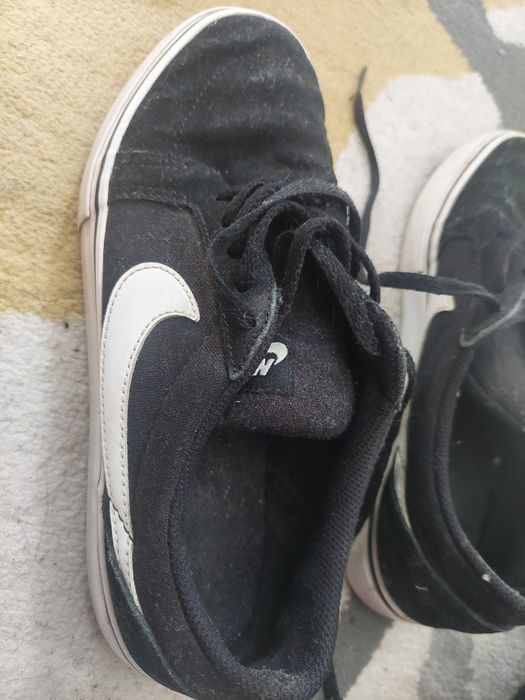 Велурени дамски маратонкиNike/SB 38.5 номер