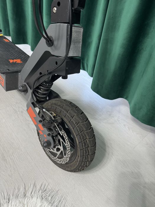 Trotineta G2 kukirini