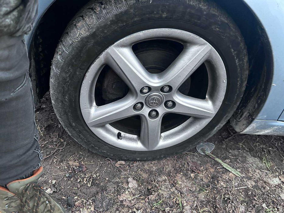 На Части Toyota Corolla Verso 2007г 2.2 D-Cat 177к.с