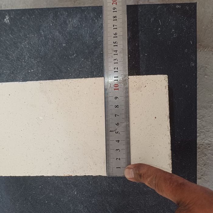 Кирпич  огнеупорный ШБ-5 высокого качество цена 15000сум за 1шт.