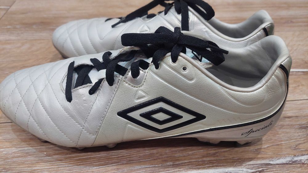 Бутонки Umbro за момче