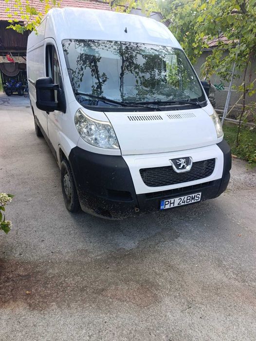 Vând Peugeot Boxer 2010