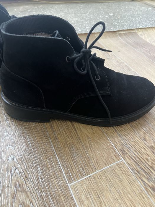 Замшевые натуральные ботинки