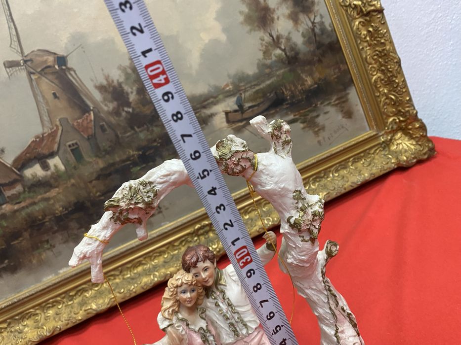 Италианска фигура от бисквитен порцелан от 1960 г capodimonte