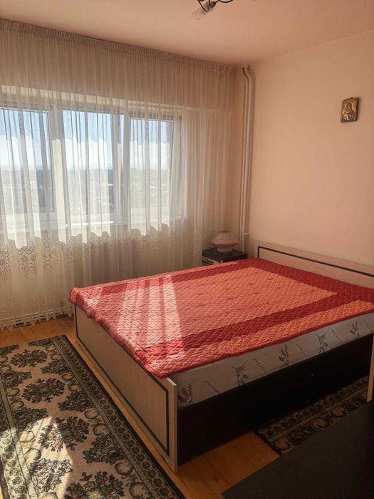 Inchiriez apartament