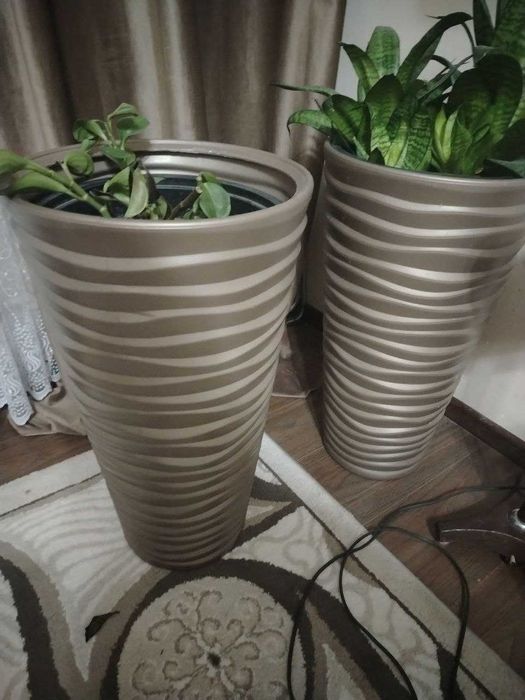 Кашпо для цветов напольное