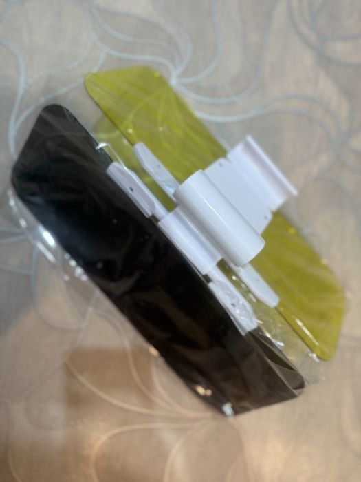 Козырек солнцезащитный