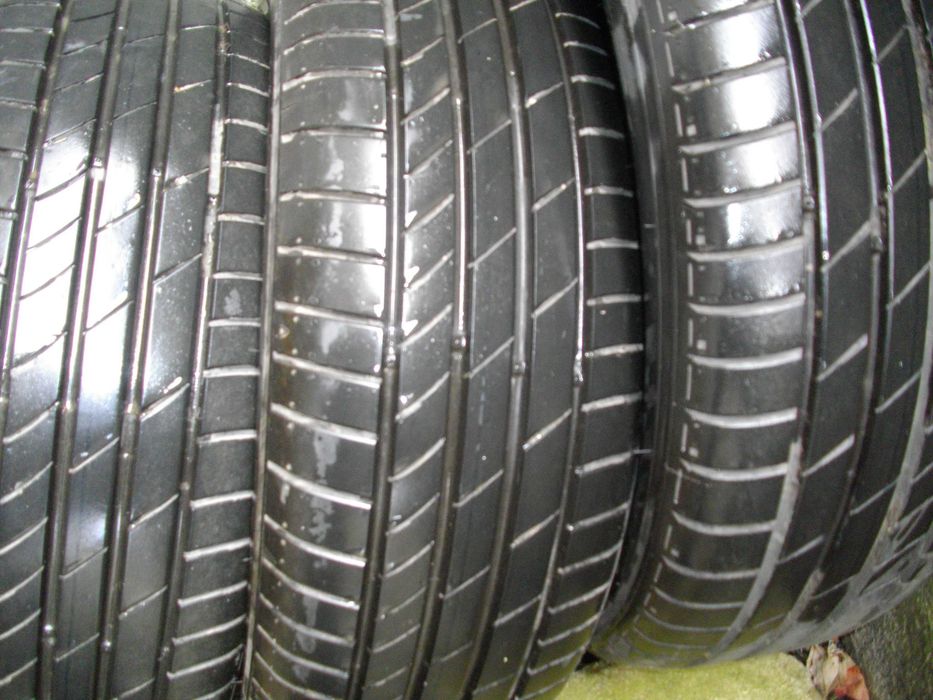 4бр.летни 205/60/16 дот24 и 2бр.225/65/17 дот22